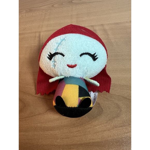 Tim Burton’s Nightmare Before Christmas Mini Collectible Plush Sally Series 1 - Picture 2 of 6